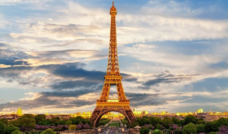 3 Fakta Menarik Negara Prancis, Turis Wajib Tahu!